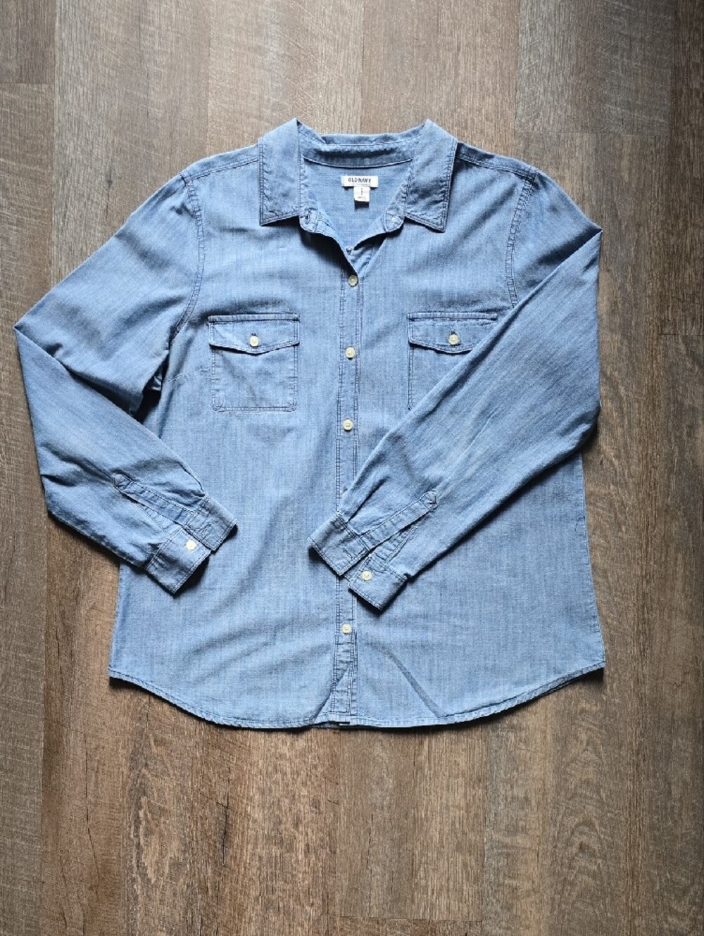Old Navy Women's Light Blue Denim Button-Down Shirt-Lg - Picture 6 of 6
